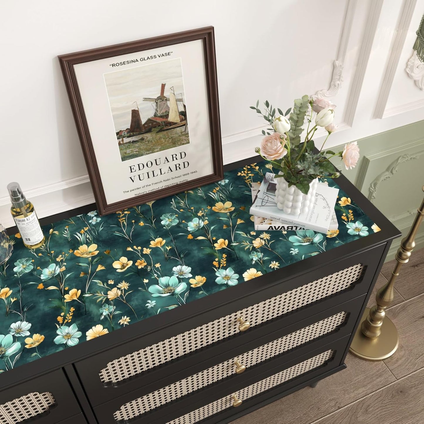 HENNOR - Black Floral Peel and Stick Boho Wallpaper
